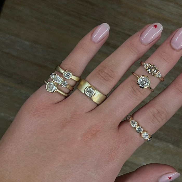 OLIVIA 14k Gold Engagement Ring